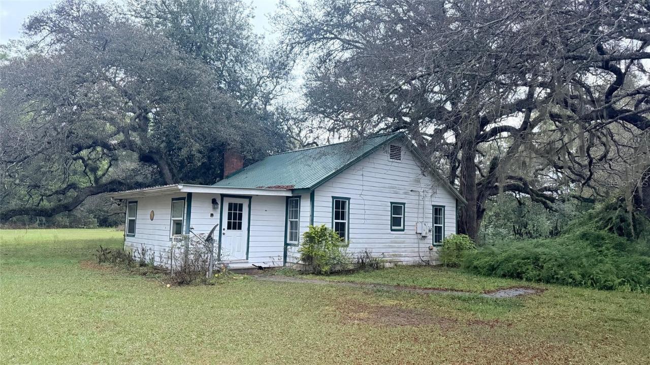 9850 NE 33rd Ave., Anthony, FL 32617