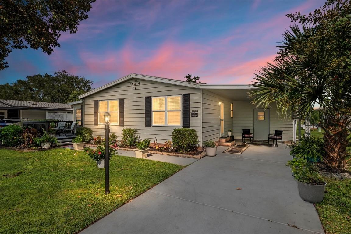 1003 Matthew Ave., Lady Lake, FL 32159