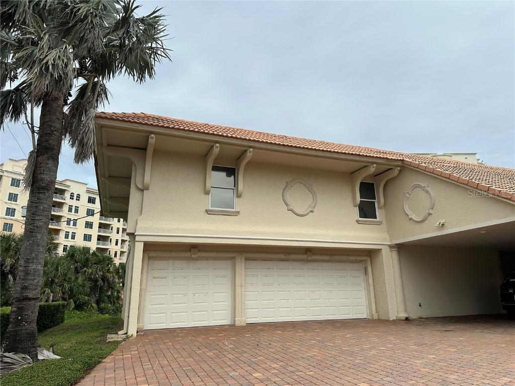 2117 Ocean Dr., New Smyrna Beach, FL 32169