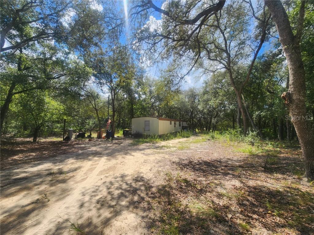 217 Lakeview Dr., Melrose, FL 32666