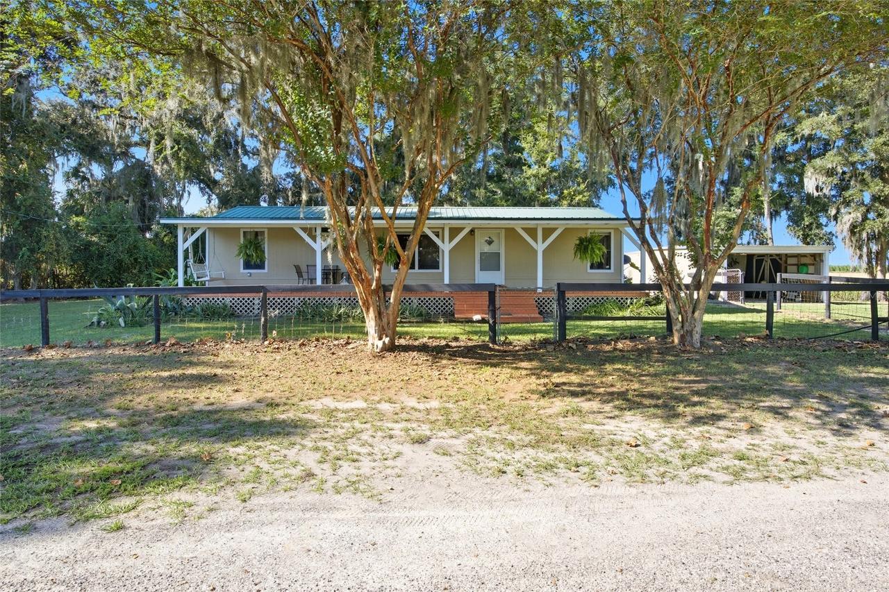 2551 NE 107th Pl., Chiefland, FL 32626