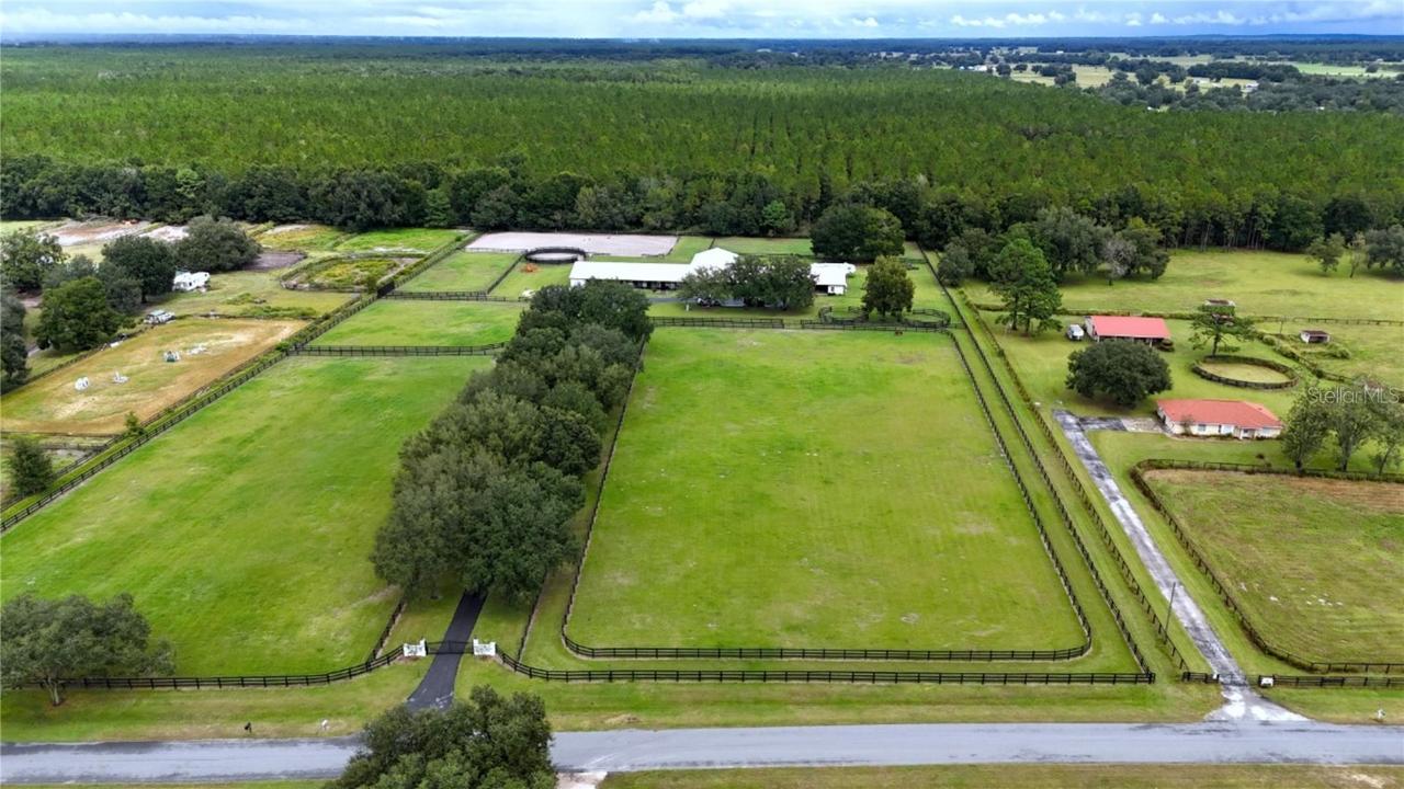 21051 SE 42nd St., Morriston, FL 32668