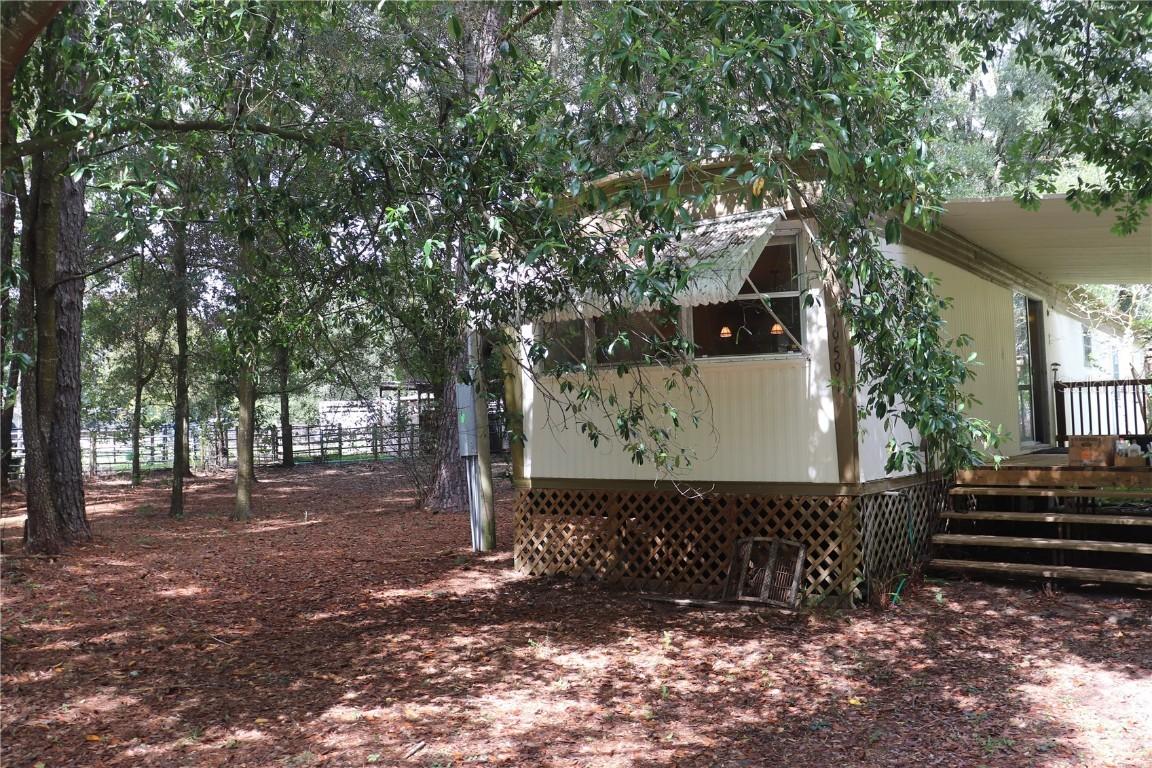 19591 SE 77th Pl., Morriston, FL 32668