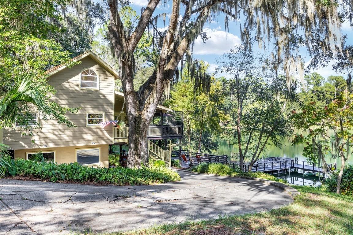 11511 Camp Dr., Dunnellon, FL 34432