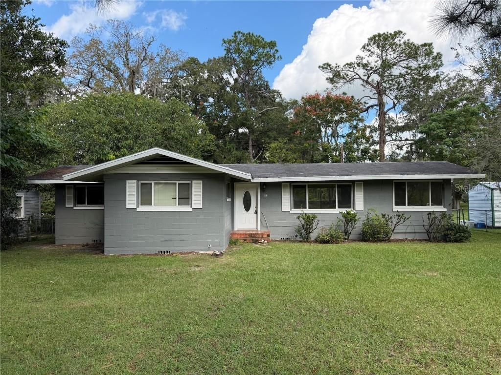 1113 NE 11th St., Ocala, FL 34470