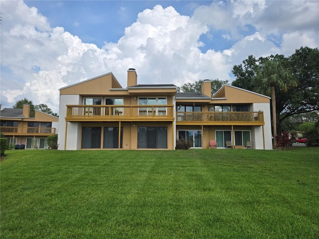 1051 S Highland St. #4-E, Mount Dora, FL 32757