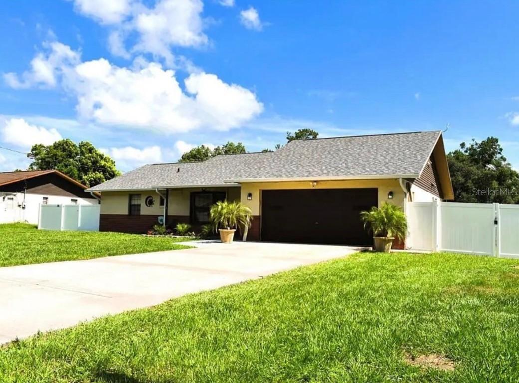2201 NE 45 St., Ocala, FL 34479