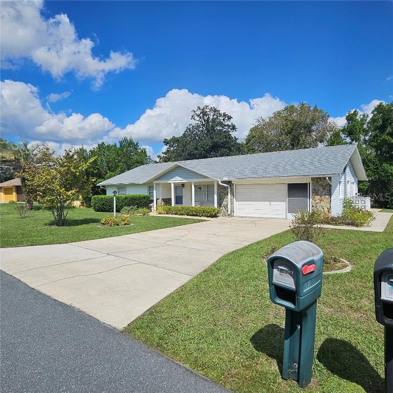 879 W Beakrush Ln., Beverly Hills, FL 34465