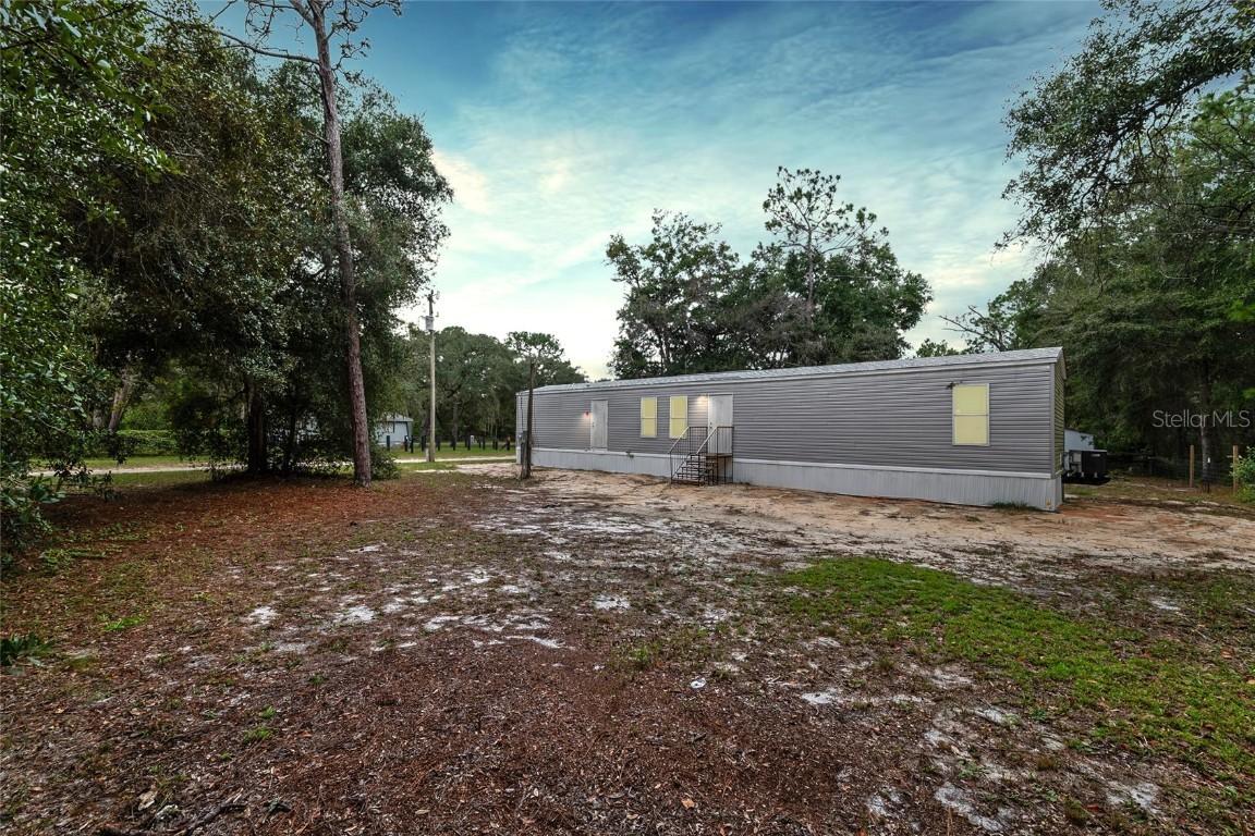 14585 NE 149th Ln., Fort Mc Coy, FL 32134