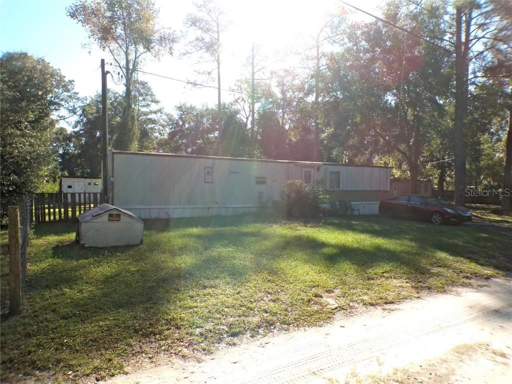 2735 NE 147th Ct., Silver Springs, FL 34488