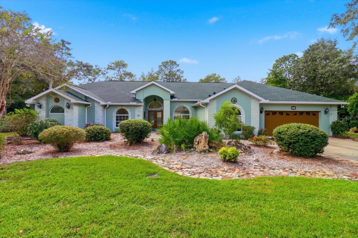 24 Livingstone Daisy Ct. #12, Homosassa, FL 34446