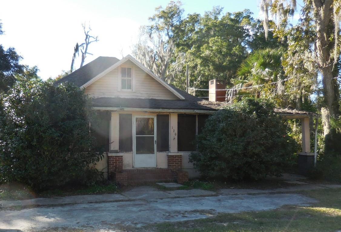 120 NE 2nd St., Williston, FL 32696