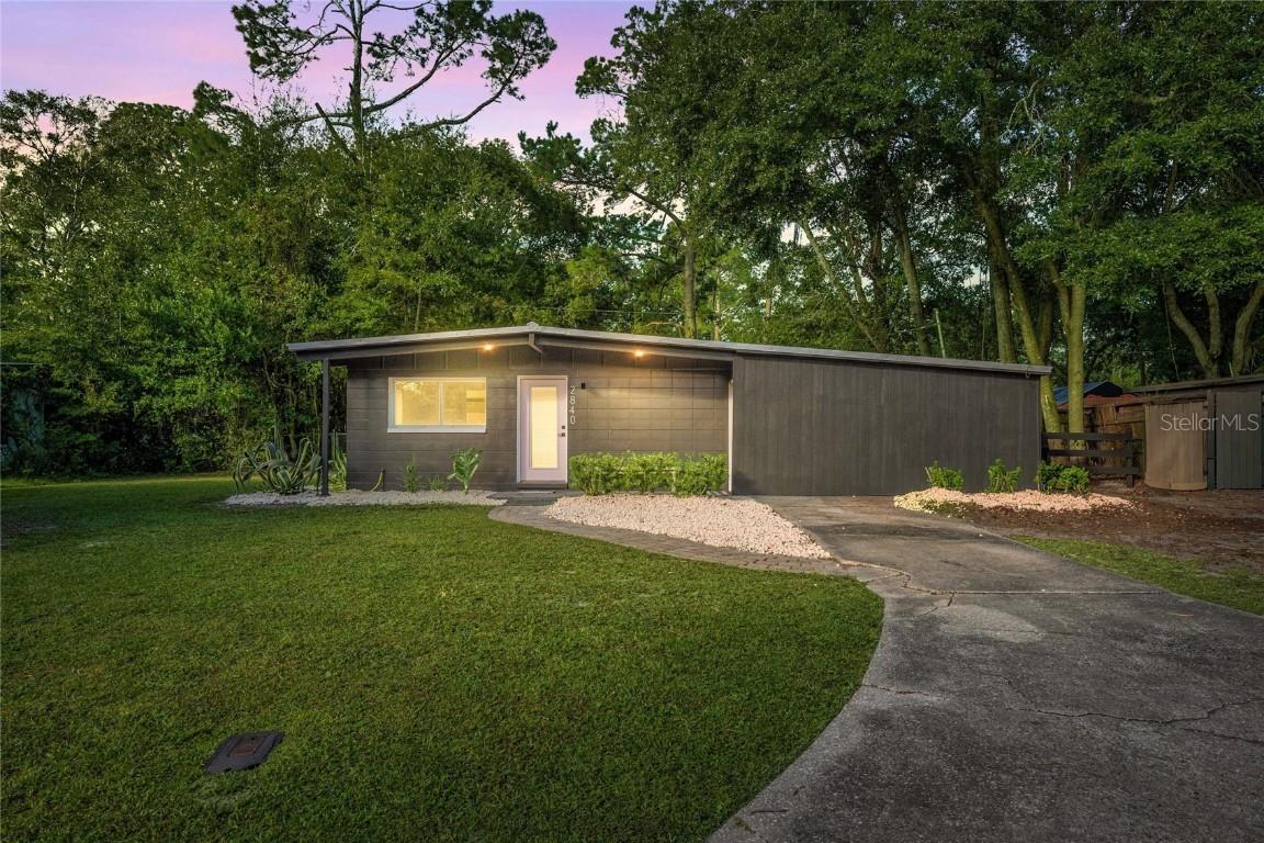 2840 Ne 10th Dr, Gainesville, FL 32609