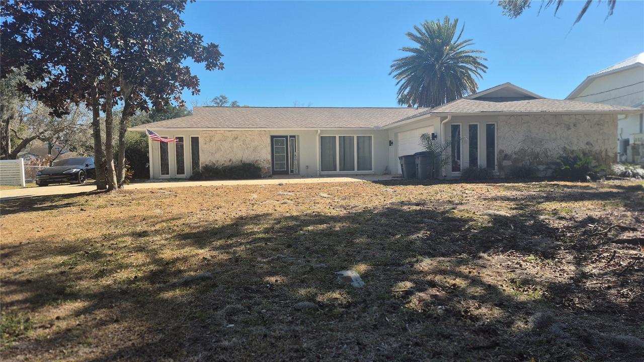 571 NW 14th Pl., Crystal River, FL 34428