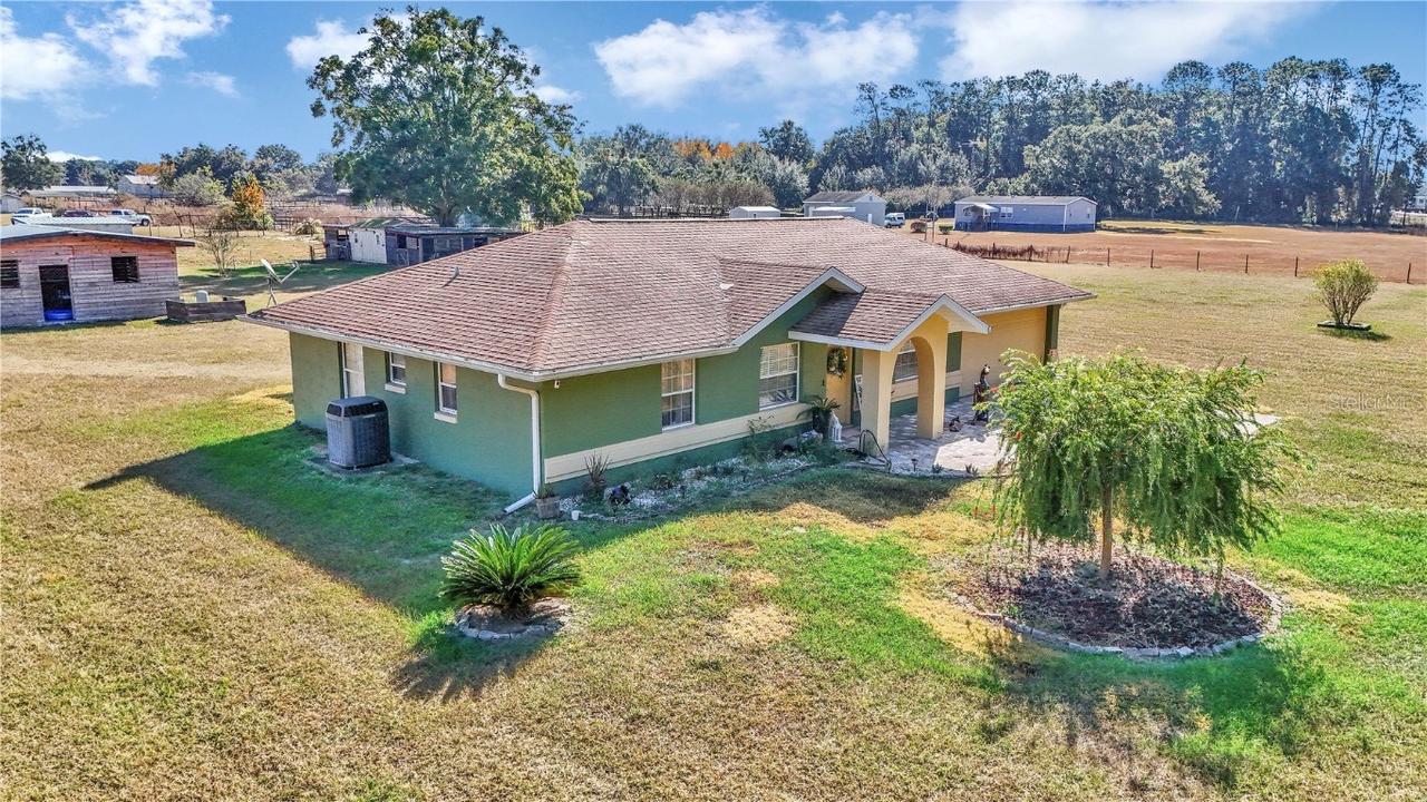 16391 S Magnolia Ave., Summerfield, FL 34491