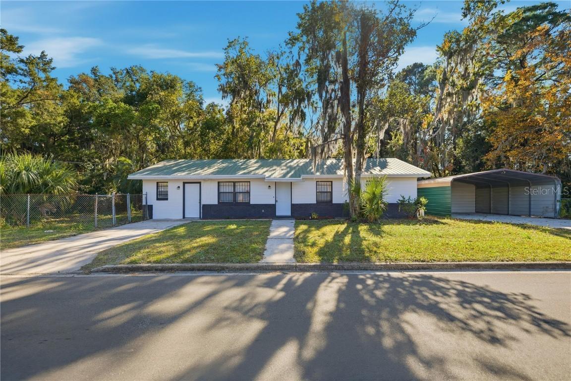 1915 Bronson St., Palatka, FL 32177