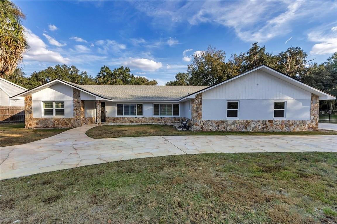 223 S Nesbitt Ter., Inverness, FL 34450