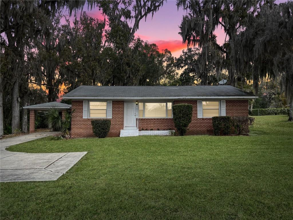 1621 SE 17th St., Ocala, FL 34471