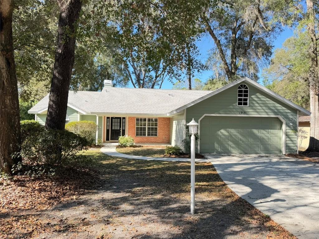 19181 SW 90th Lane Rd., Dunnellon, FL 34432