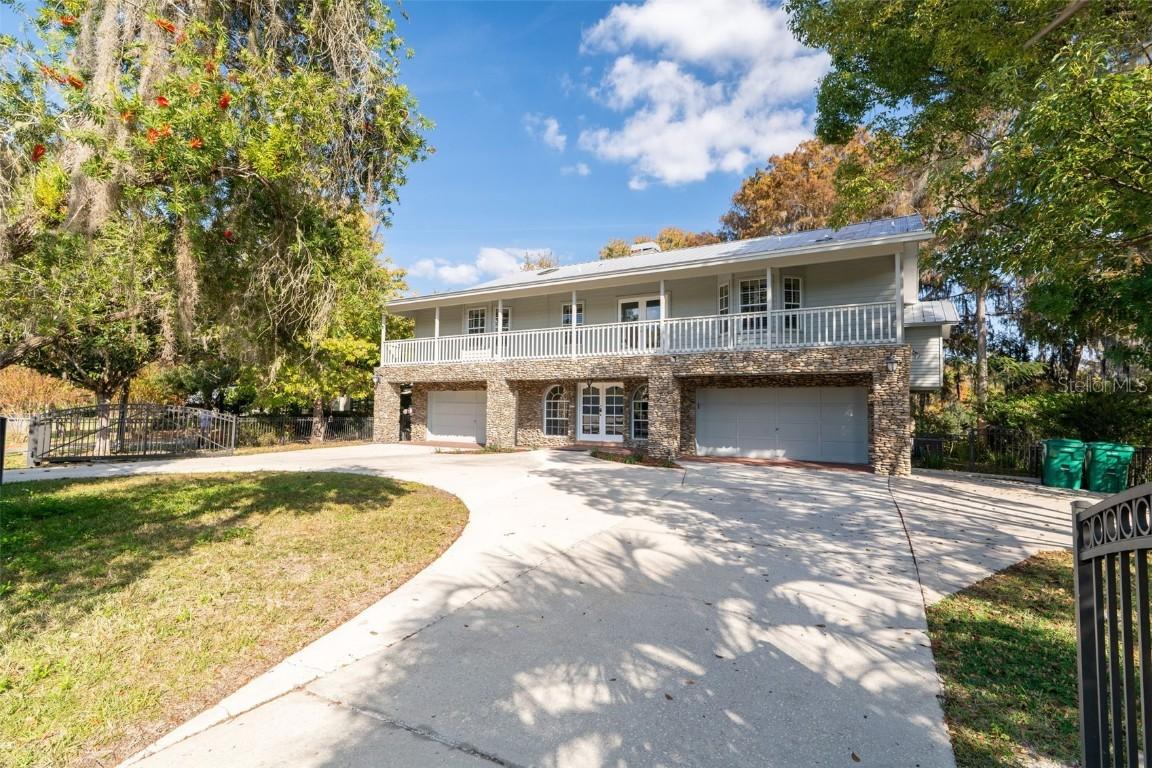 11685 E Blue Cove Dr., Dunnellon, FL 34432