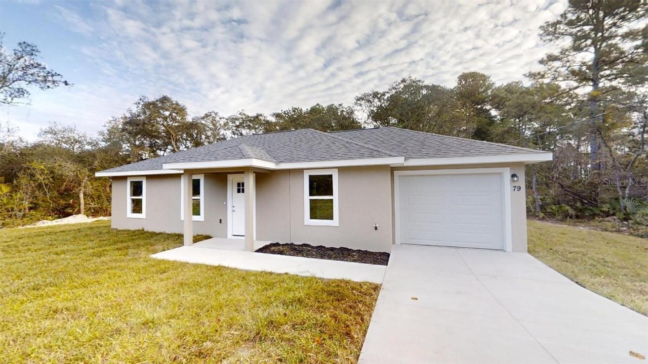 42 Sequoia Loop Ct., Ocklawaha, FL 32179