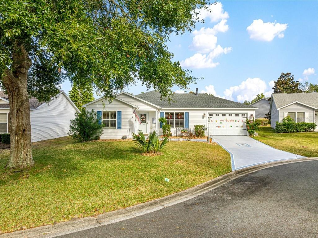 273 Pomaria Pl., The Villages, FL 32162