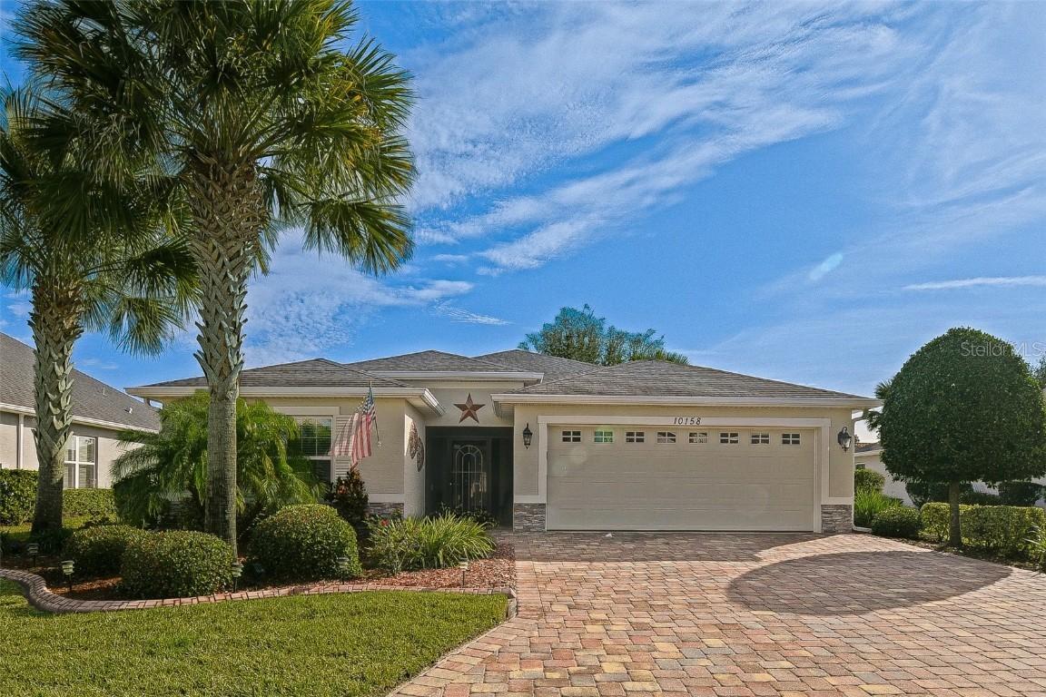 10158 Julia Isles Ave., Oxford, FL 34484