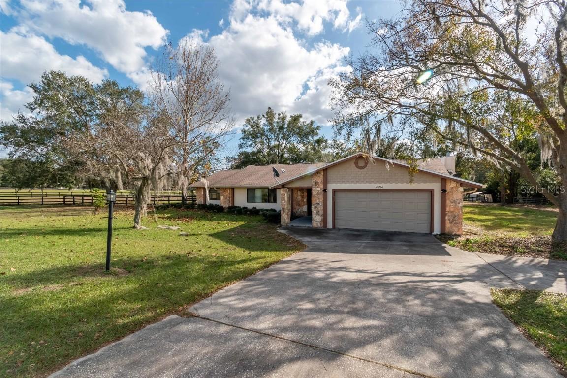2902 Marion County Road, Weirsdale, FL 32195