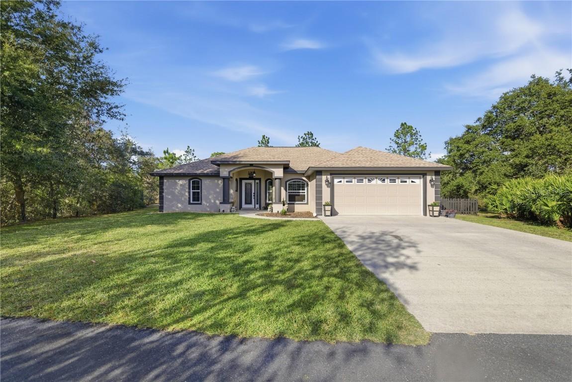 5693 W Woodlawn St., Dunnellon, FL 34433