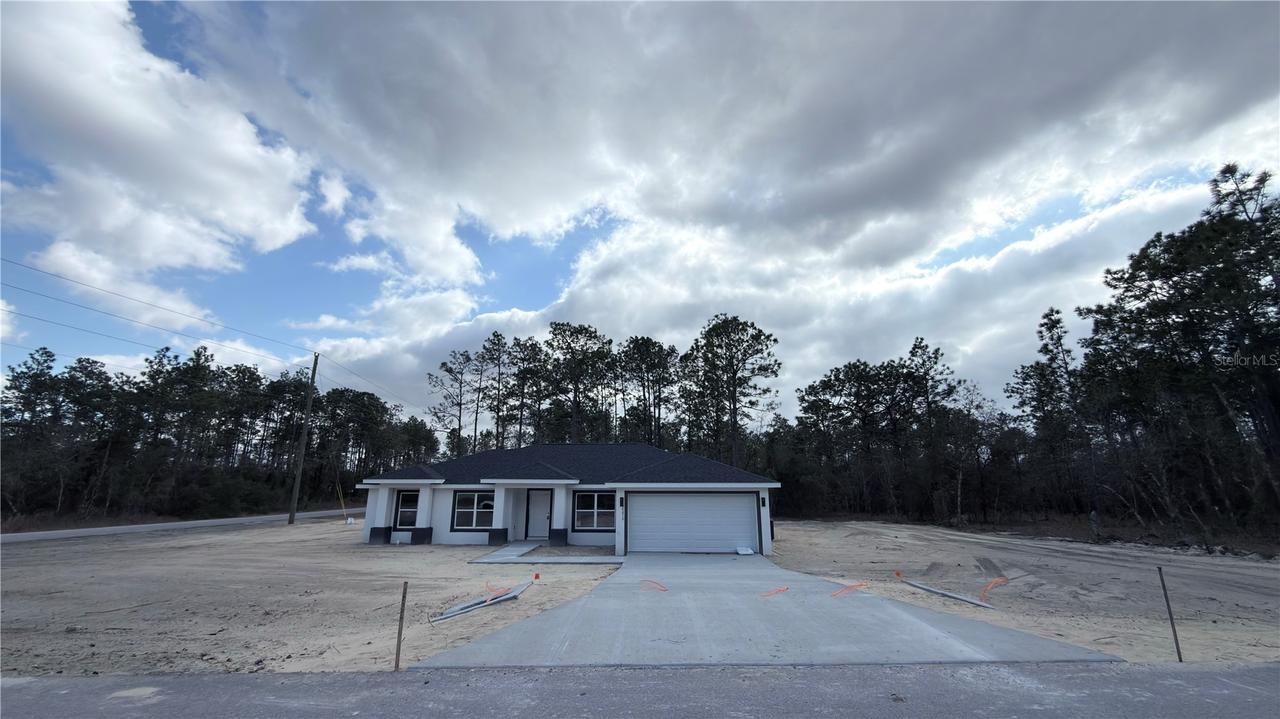 24810 SW Woodland Ave., Dunnellon, FL 34431