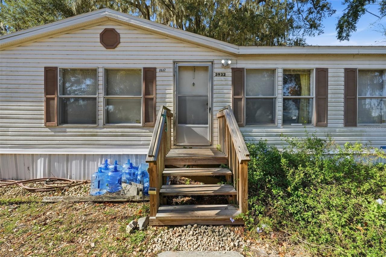 3932 County Road 507, Wildwood, FL 34785