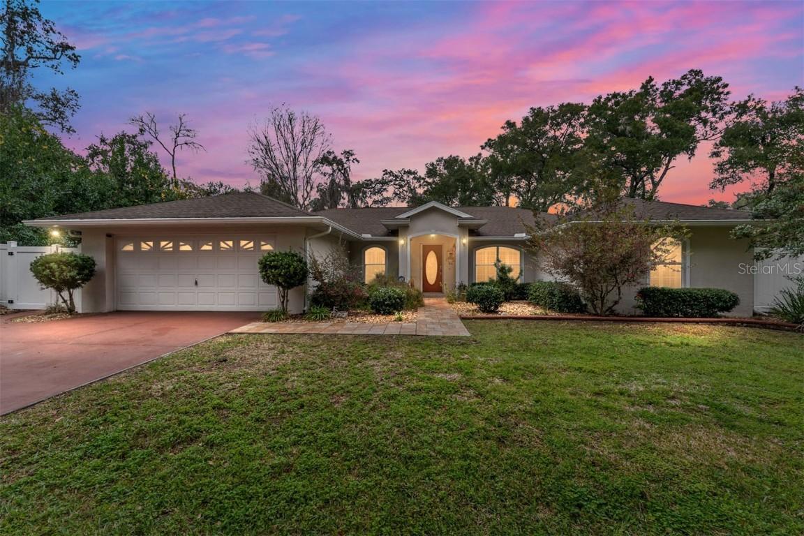 84 S Hunting Lodge Dr., Inverness, FL 34453