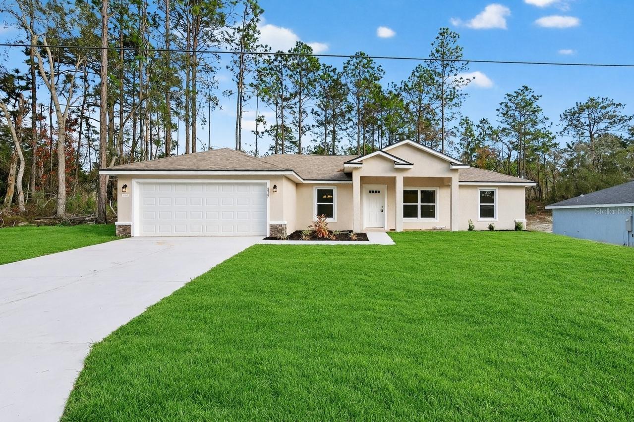 8927 N Barbados Way, Dunnellon, FL 34433