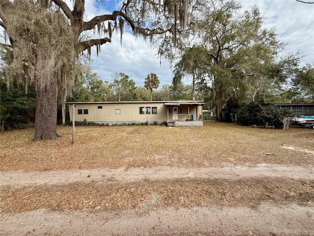 25215 NE 133rd St., Salt Springs, FL 32134