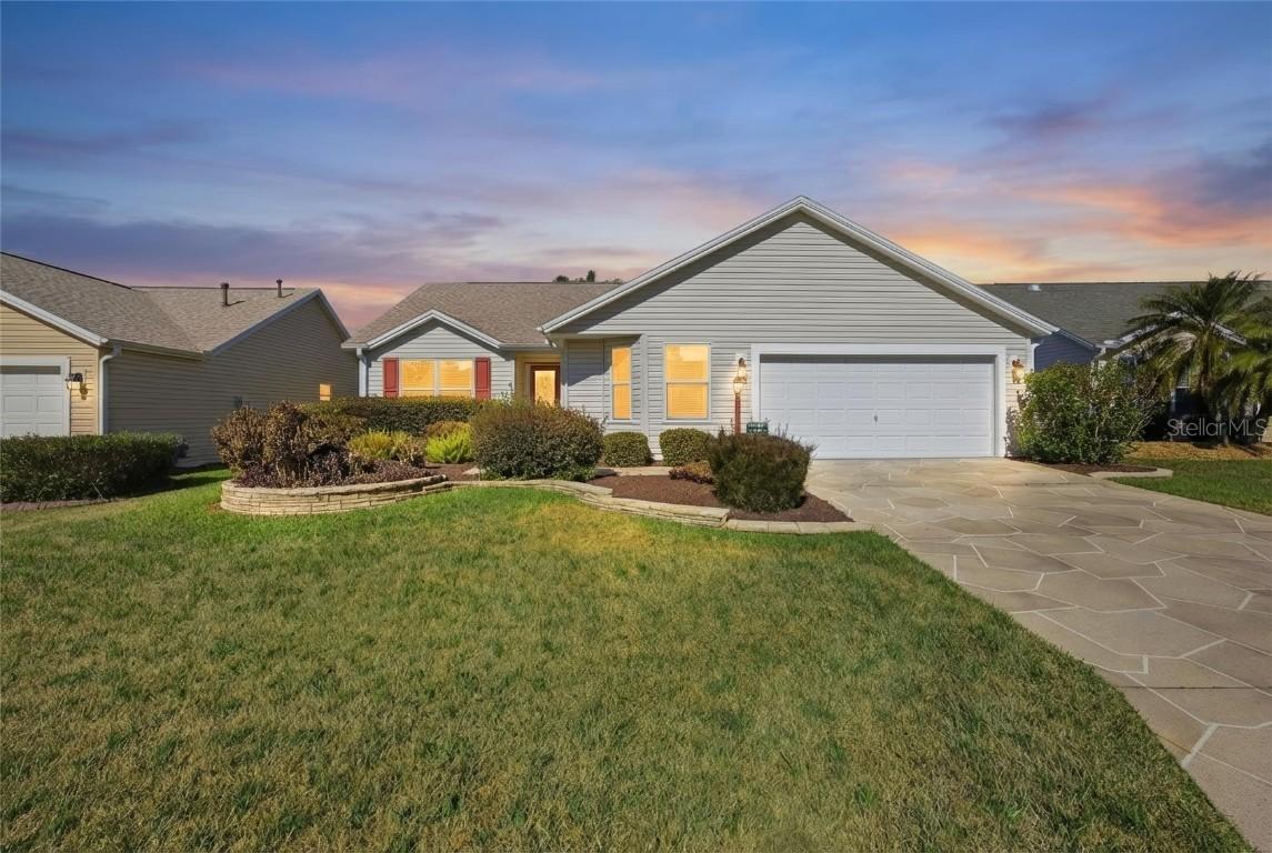 1919 Treadwell Ter., The Villages, FL 32162