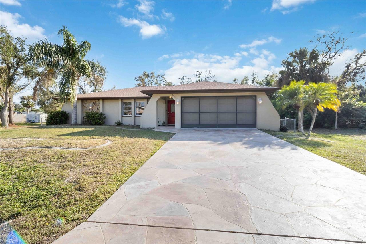 22285 Walton Ave., Port Charlotte, FL 33952