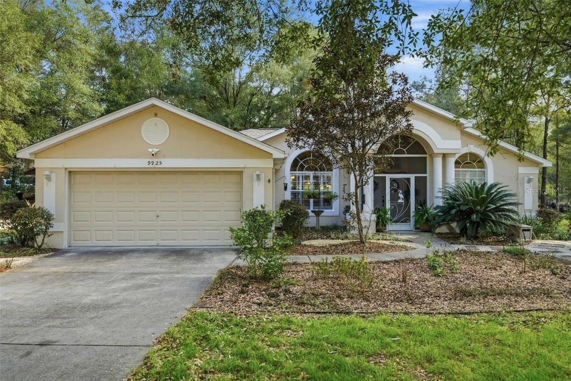 9925 SW 203rd Cir., Dunnellon, FL 34431