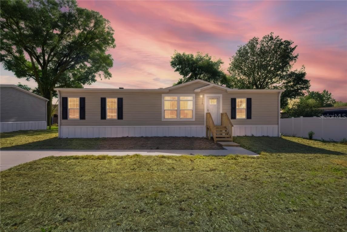 1550 NE 162nd St., Citra, FL 32113