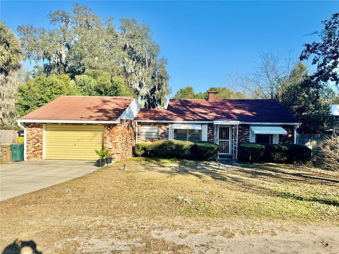 909 NE 14th Ave., Ocala, FL 34470