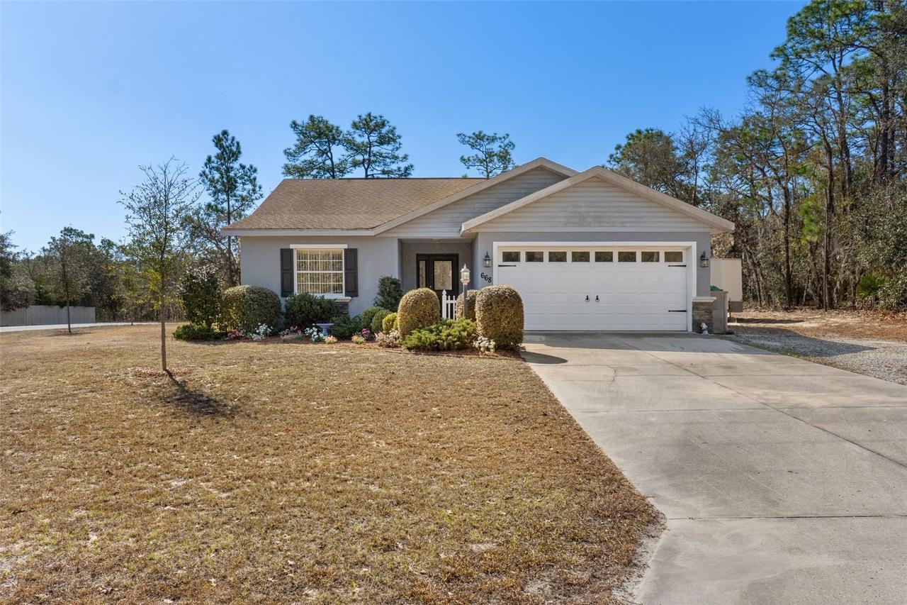 668 W Hummingbird Dr., Citrus Springs, FL 34434