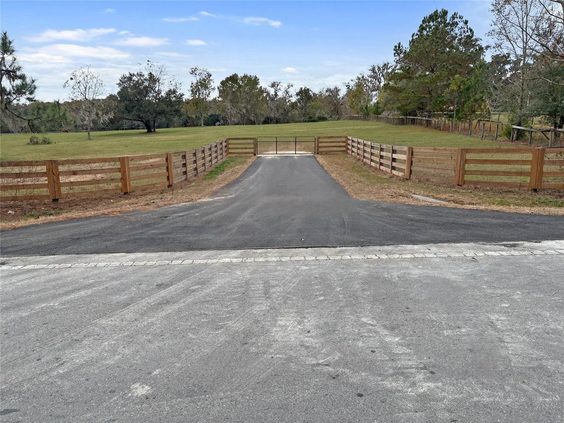 5378 W Highway 329, Reddick, FL 32686