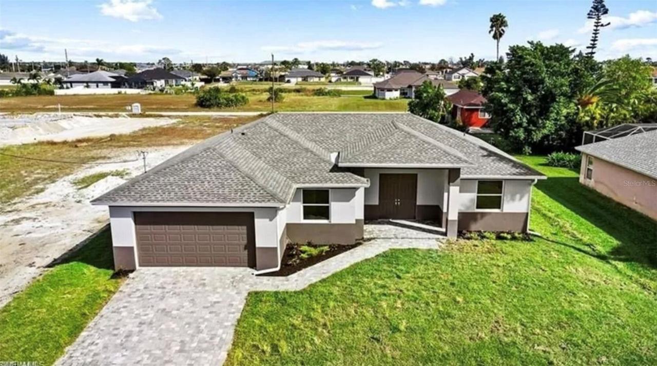 928 NE 3rd Ave., Cape Coral, FL 33909