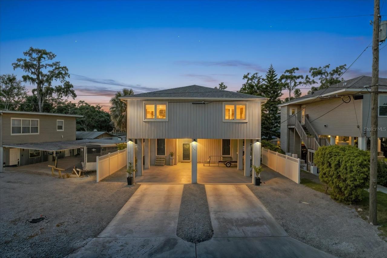 7305 Tropical Dr., Weeki Wachee, FL 34607