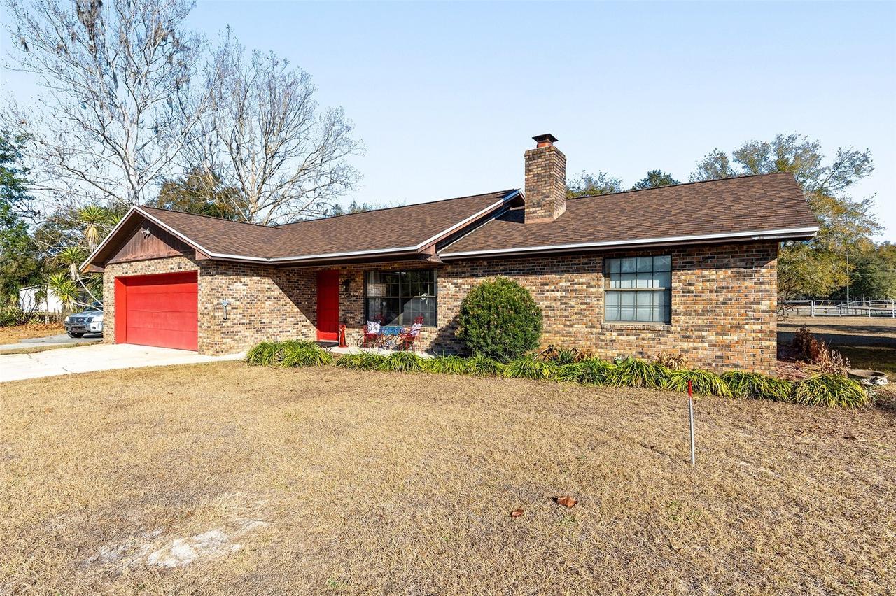 825 NE 165th St., Citra, FL 32113