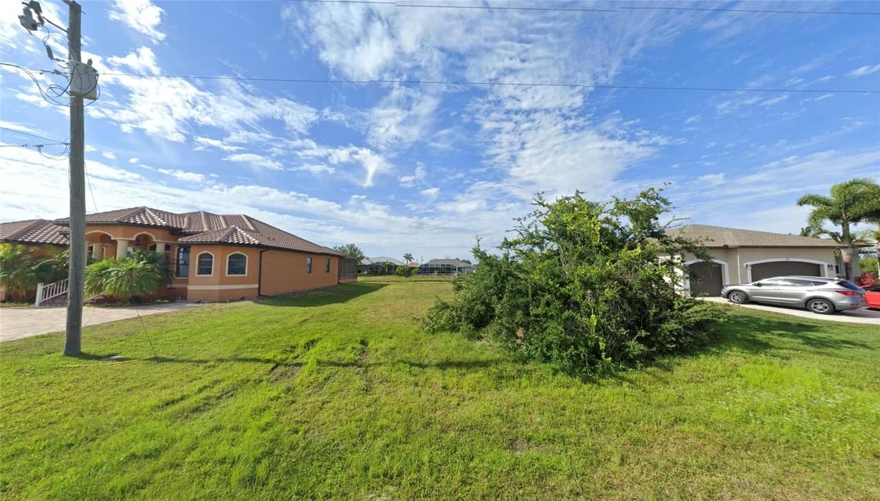 117 Medalist Rd., Rotonda West, FL 33947