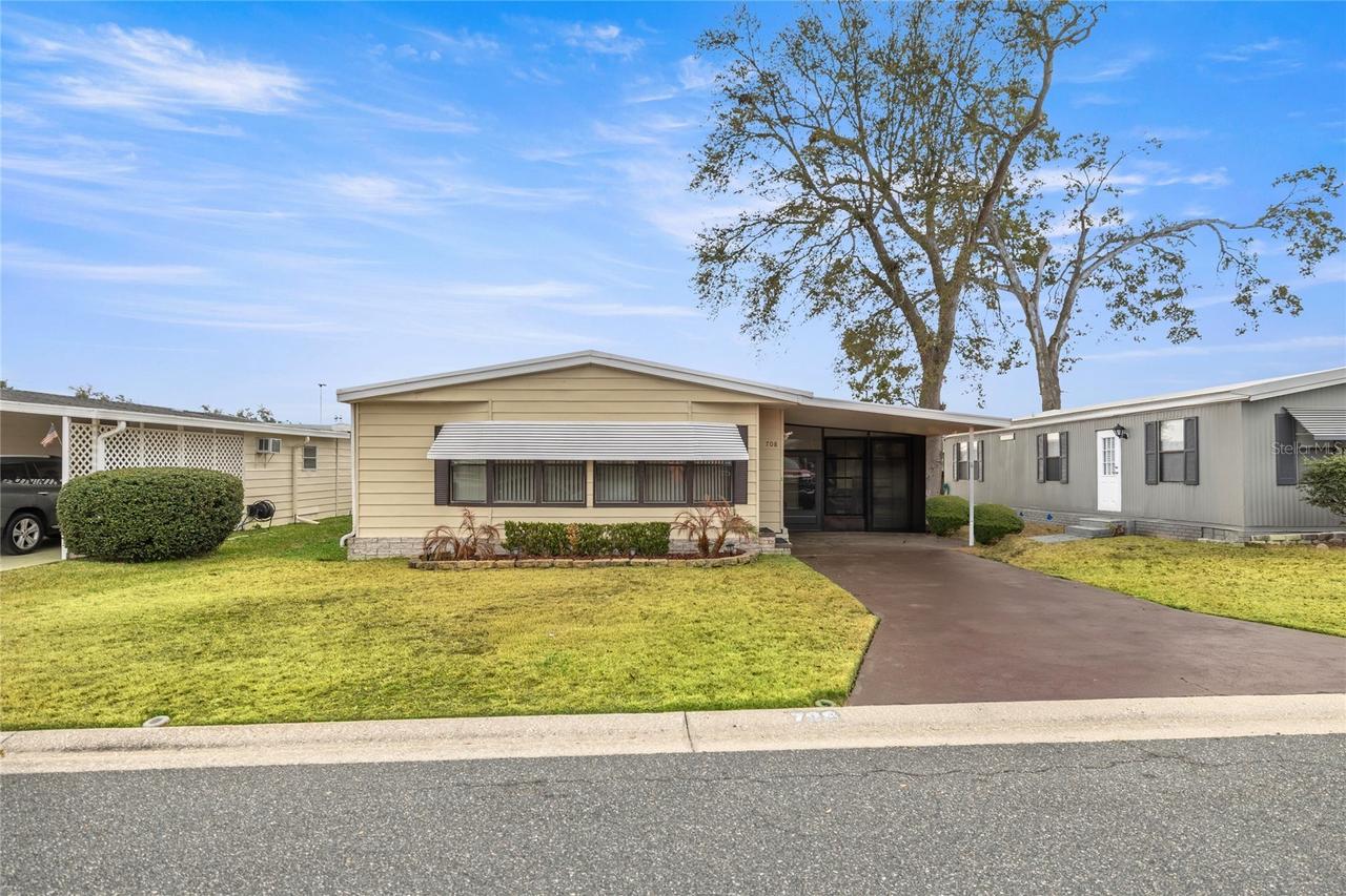 708 Coachman Dr., Leesburg, FL 34748