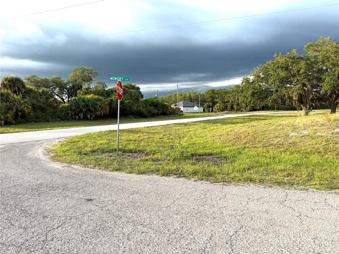 8010 Memory Cir., Labelle, FL 33935