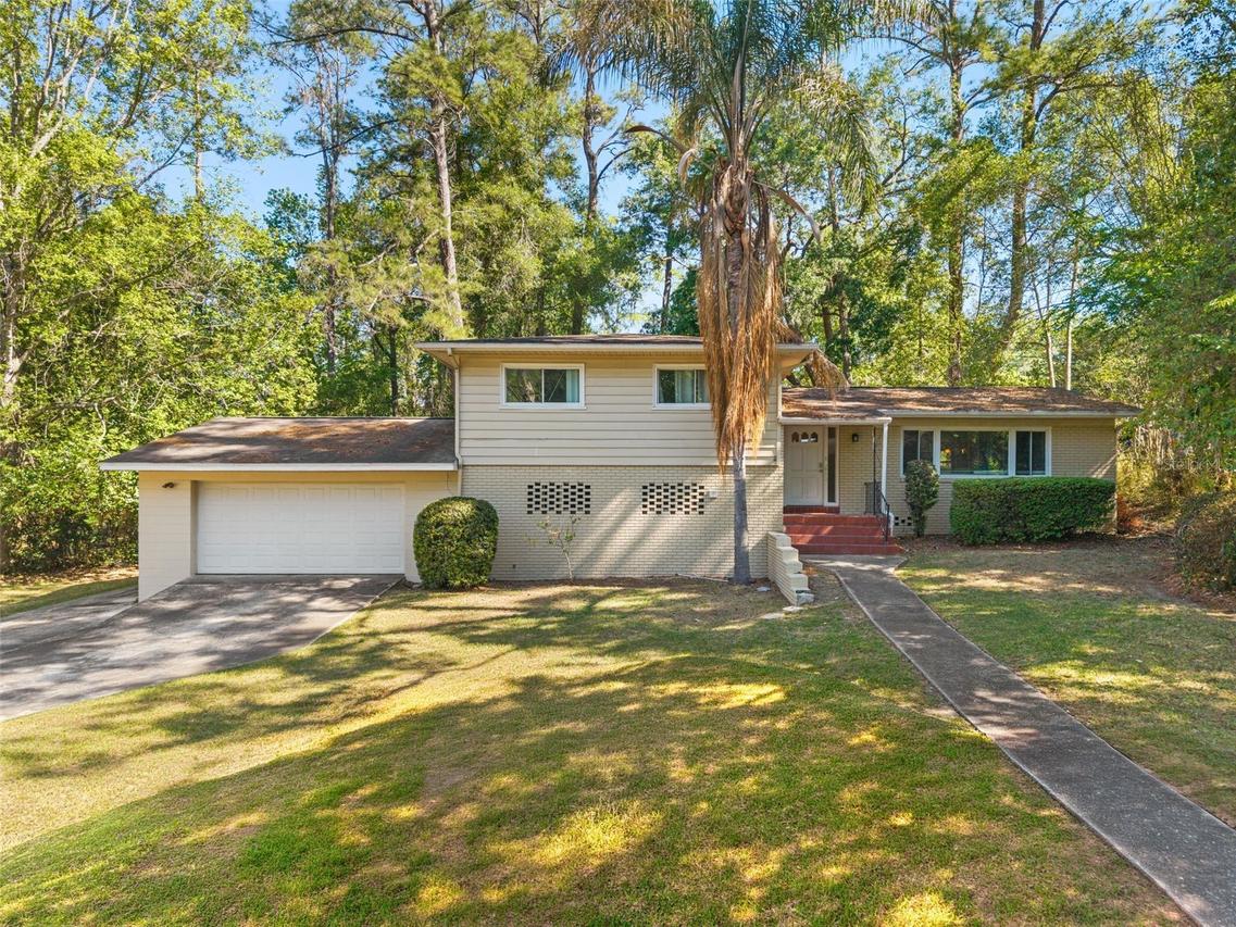 2910 SW 1st Ave., Gainesville, FL 32607