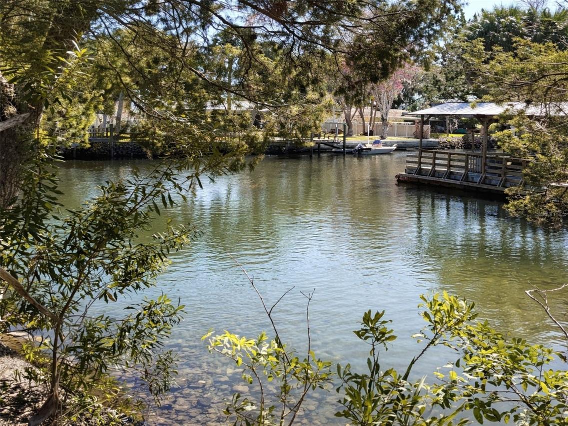 10748 W Pine Bark Ln., Crystal River, FL 34429