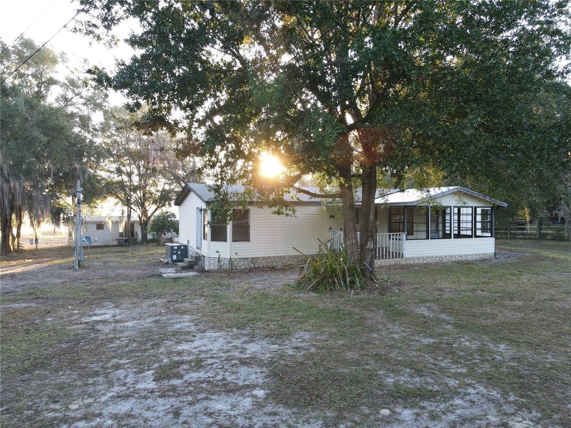 11821 SE 123rd Ave., Ocklawaha, FL 32179